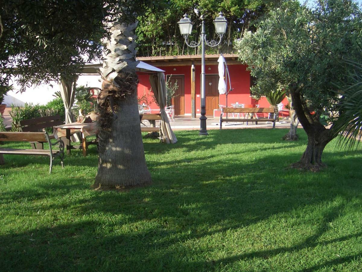 Hotel L'Oasi Di Ambra à Ardea Extérieur photo