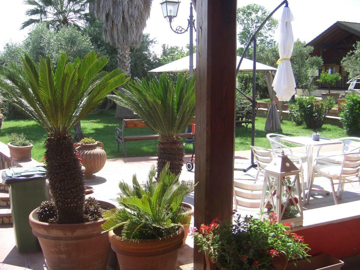 Hotel L'Oasi Di Ambra à Ardea Extérieur photo
